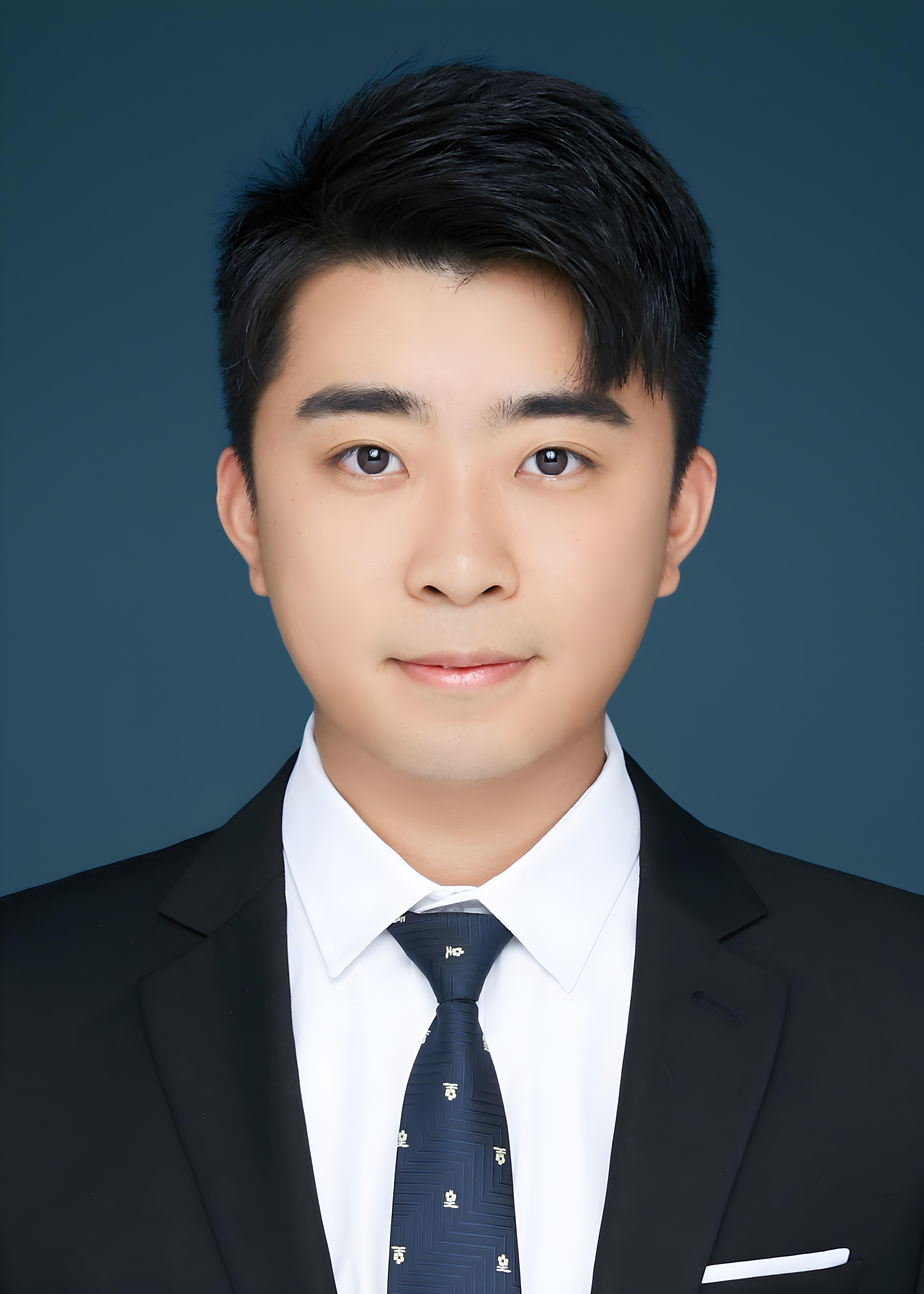1744267230365116.jpg 110_证件照_学生证件照-尹念.jpg