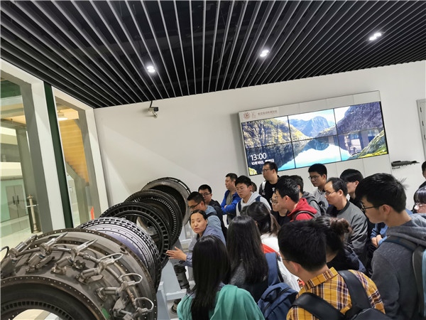 1603264178866626.jpg 图片3:杨老师介绍.jpg