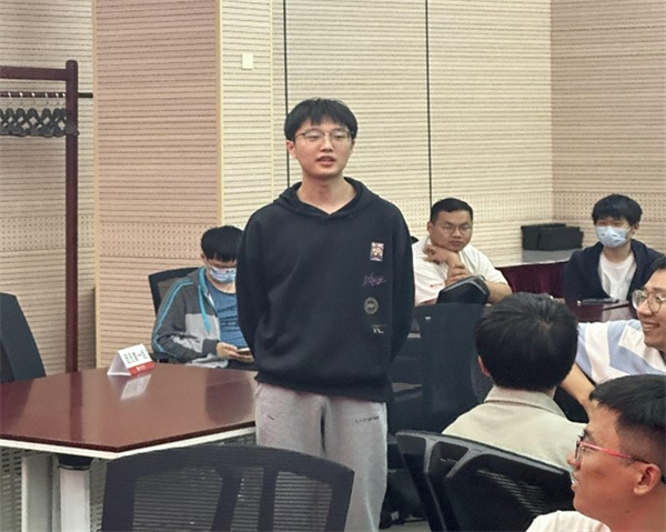 1685531936888348.jpg 图8 李浩然发言.jpg