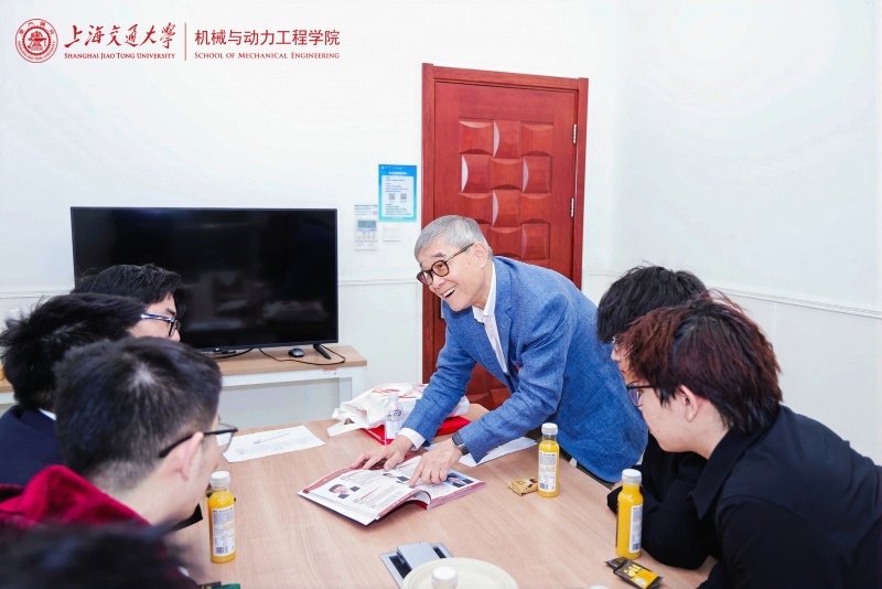 1744976706126983.jpg 图十二 座谈交流_resized.jpg