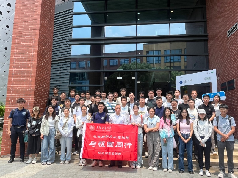 就业实践团合照_resized.jpg
