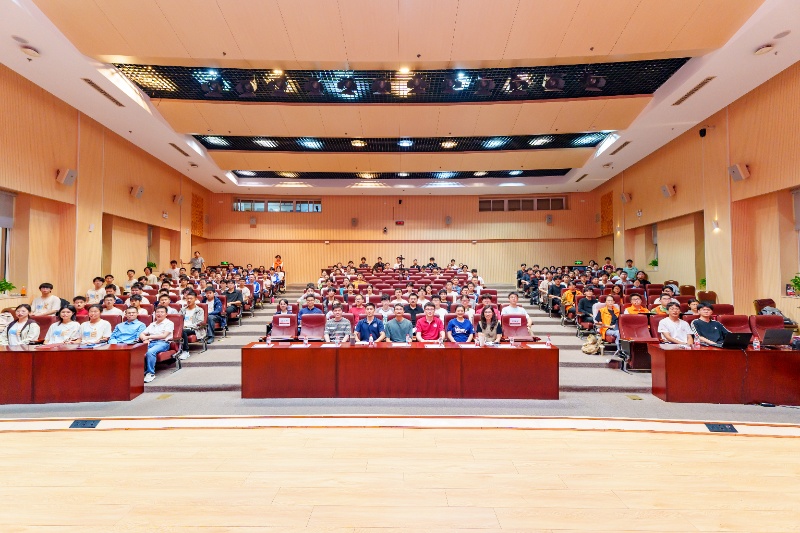 图1 大合照_resized.jpg