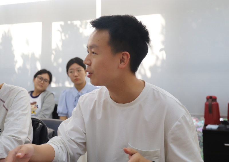 图片3 常任代表交流发言_resized.JPG